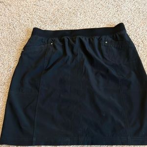 Zenergy by Chico’s black skirt. Size 2